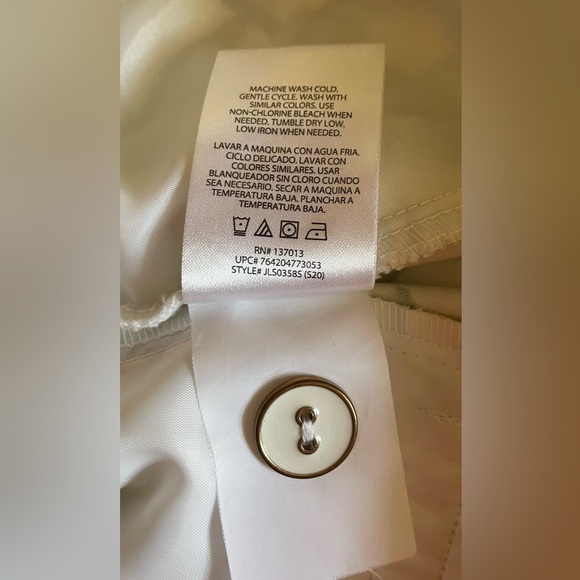 Isaac Mizrahi New York lemon  and lime shorts - Picture 6 of 6